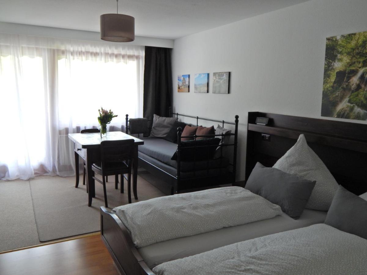 Free Apartment - Burgblick Bad Urach Exterior foto